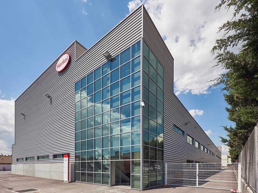 Inauguración de la nueva planta aeroespacial de Henkel Ibérica en el año 2019