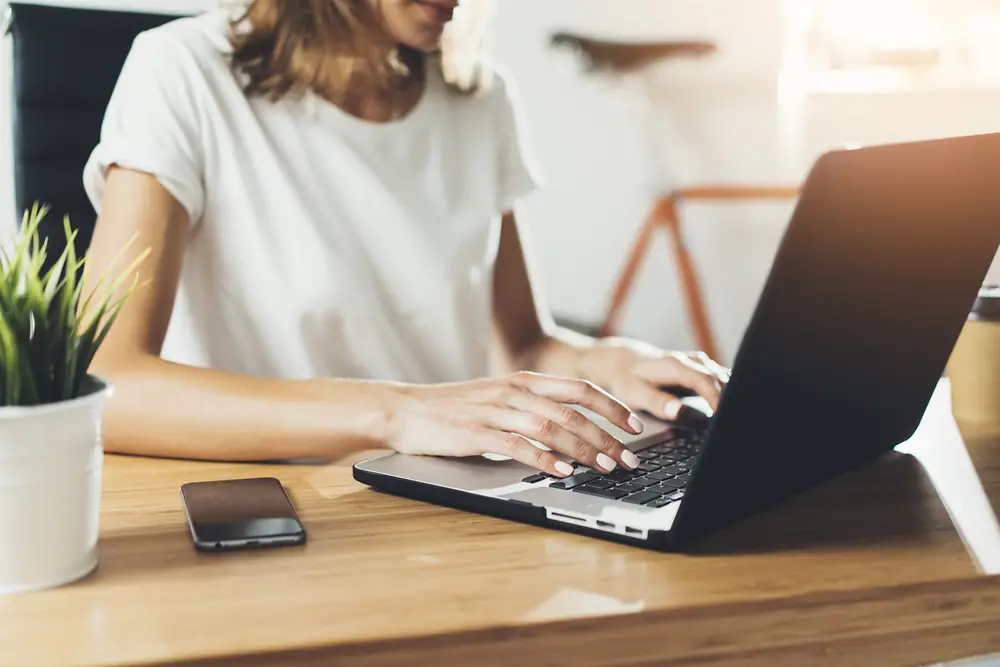 Estiramientos básicos para hacer en casa