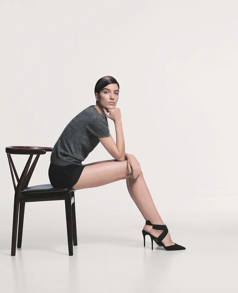 Essential Looks: The Royal Glory Collection