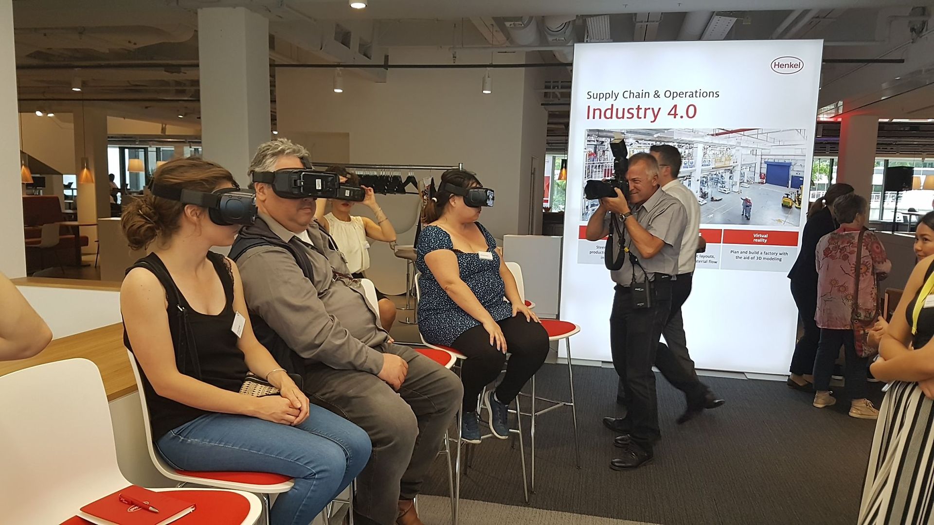 Realidad virtual gafas evento en Henkel