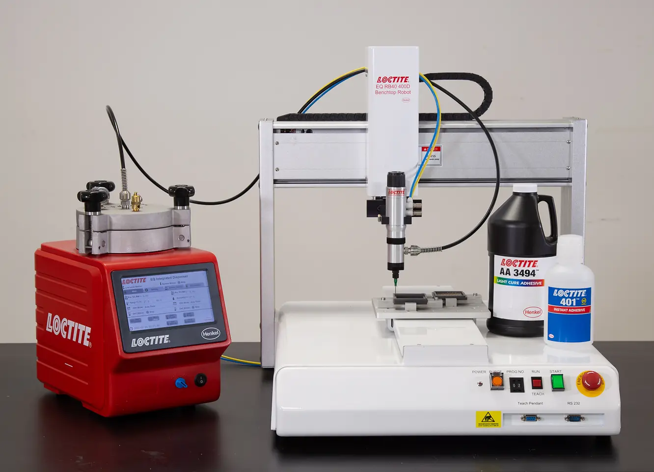 Los equipos van de manuales a automáticos y robotizados, de unidades estándar a sistemas llave en mano hechos a medida, para osificar una amplia variedad de adhesivos, selladores y recubrimientos.