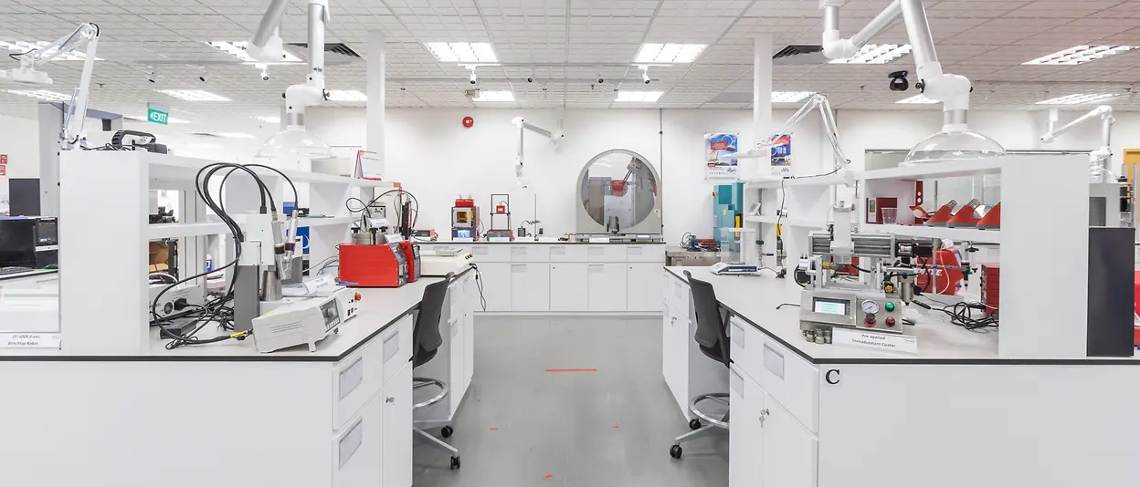 Laboratorio de Adhesive Technologies