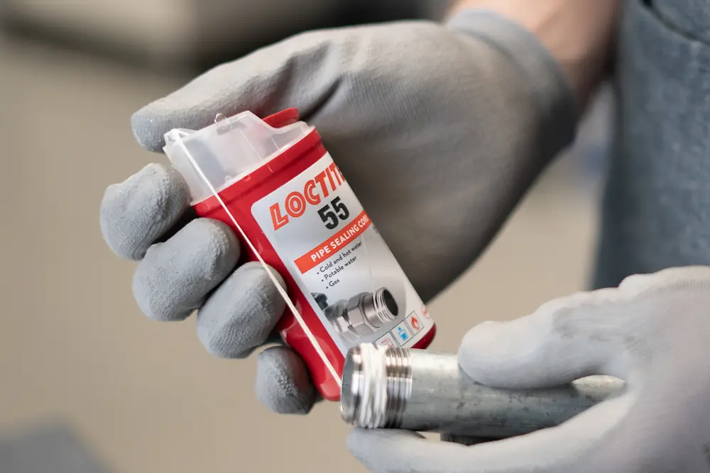 Nuevo formato del hilo sellador de tuberías LOCTITE 55
