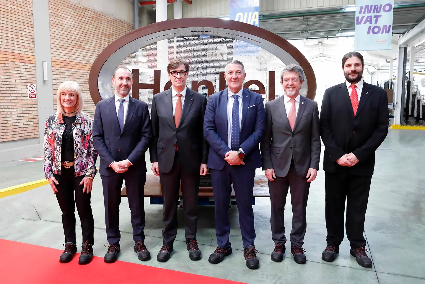Henkel recibe al presidente Salvador Illa en su planta productiva
