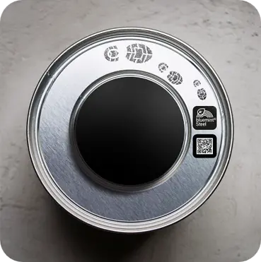 Vista superior de tapa metálica con logo bluemint®.