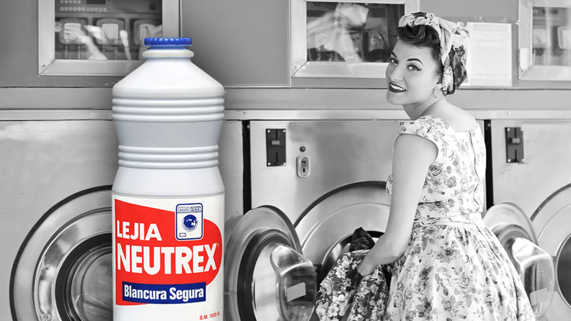Botella de Neutrex frente a lavadoras, primera lejía blanca para ropa.
