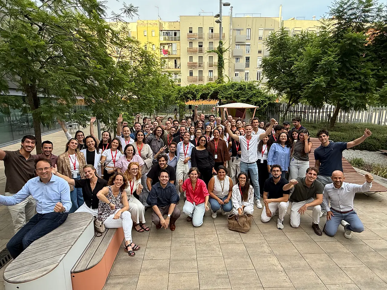 Equipo internacional del Supply Chain Planning Hub de Henkel en Barcelona durante la inauguración del centro.