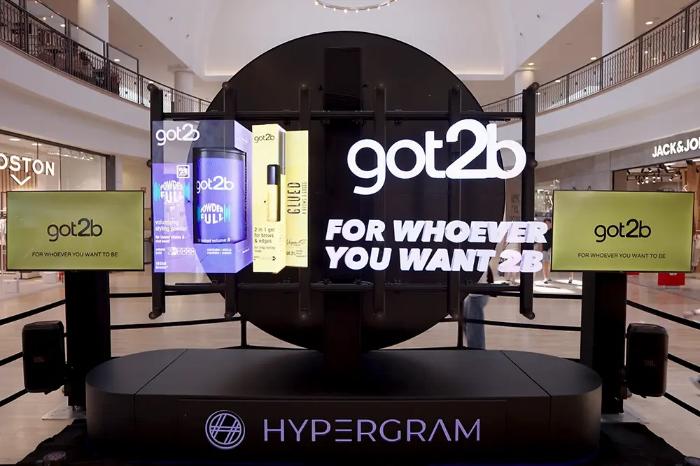 Experiencia holográfica de got2b con tecnología HyperGram Experience.