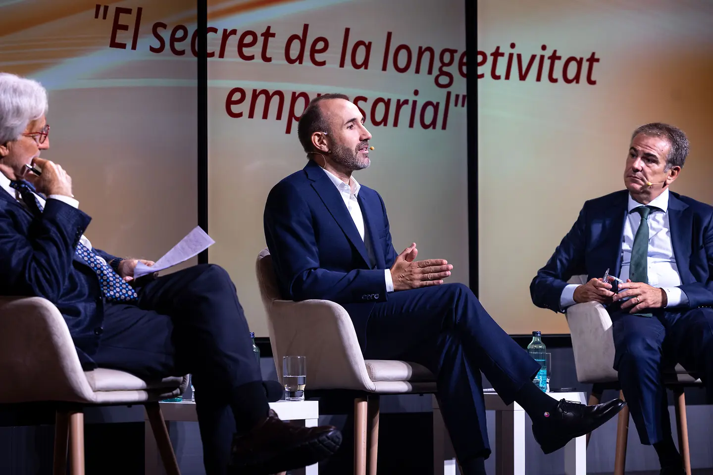 Adrian Orbea participa en una mesa redonda durante el Desayuno Ejecutivo «El secreto de la longevidad empresarial», organizado por Foment del Treball y PwC en Barcelona.