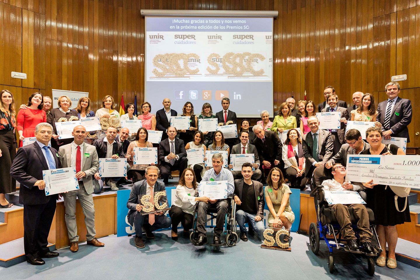 
Ganadores y finalistas de la III Edición de los Premios SUPER Cuidadores